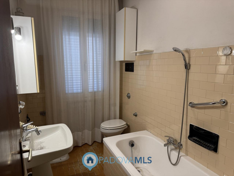 Immobile in esclusiva al Gruppo Padova MLS
Santissima Trinità quartiere Arcella (PD) vendesi appa...