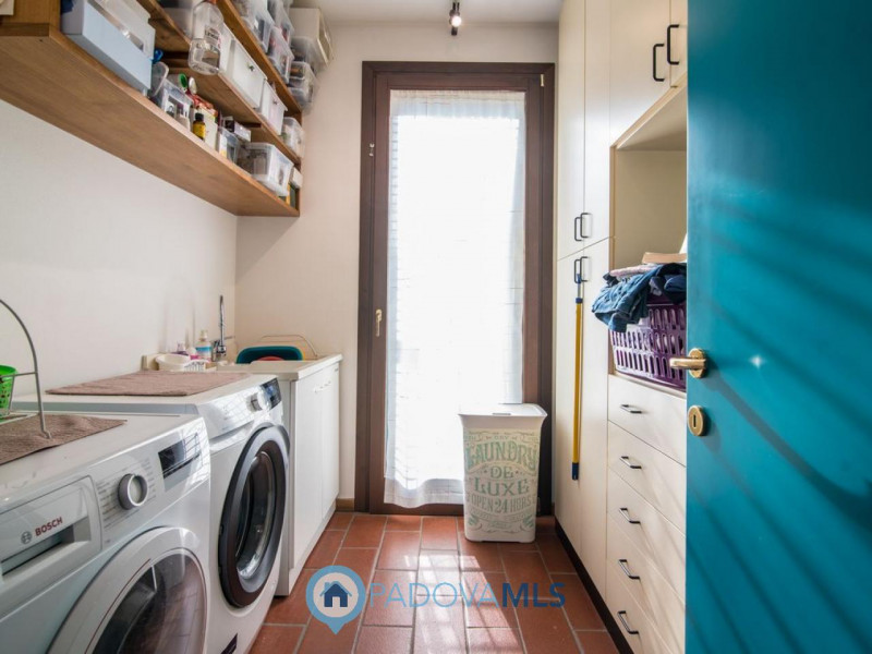 Immobile in esclusiva al Gruppo Padova MLS
Villa singola di pregio a Bragni Cadoneghe, caratteriz...