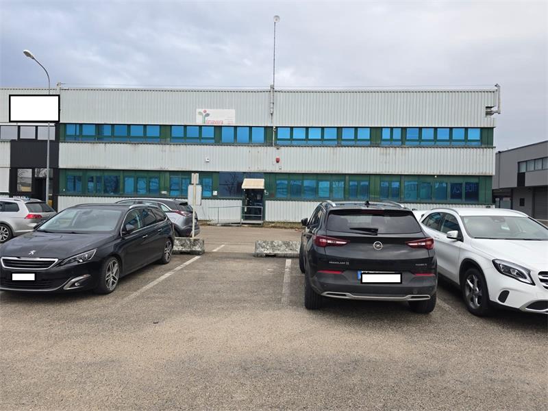 A.V. 43-23

Vendesi all'asta capannone in data 23 gennaio 2026

L'immobile costituito da un capan...