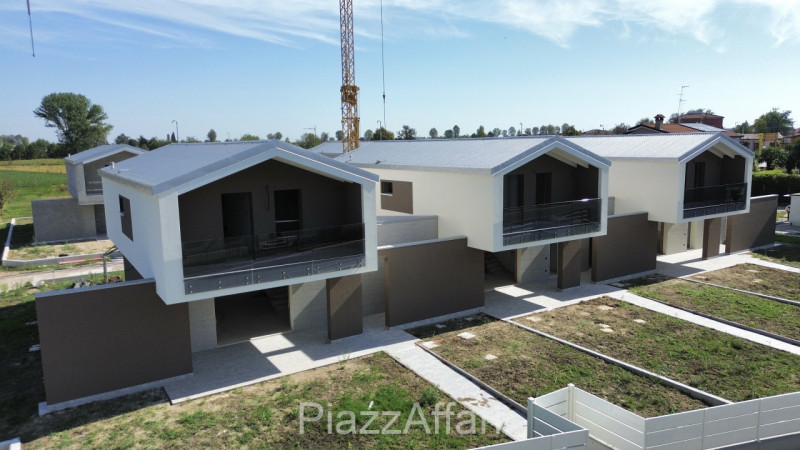 Classe energetica A4.
Nuovo design per un concetto moderno di abitazione.
Caratterizzato da ampi ...