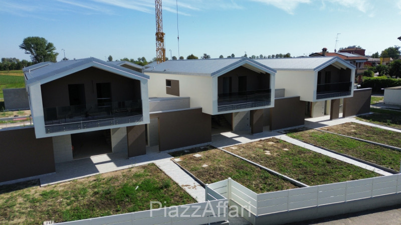 Classe energetica A4.
Nuovo design per un concetto moderno di abitazione.
Caratterizzato da ampi ...