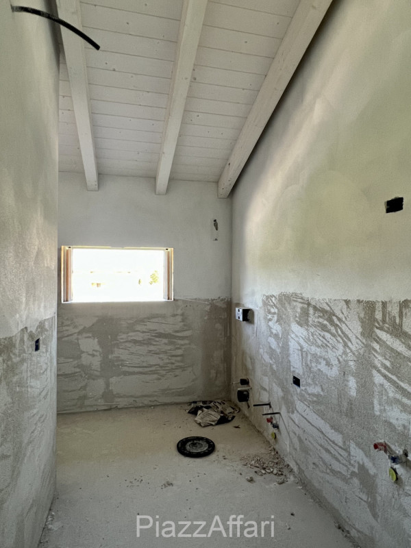 Casa singola caratterizzata dal nuovo design abitativo, di nuova generazione e realizzazione. Lib...