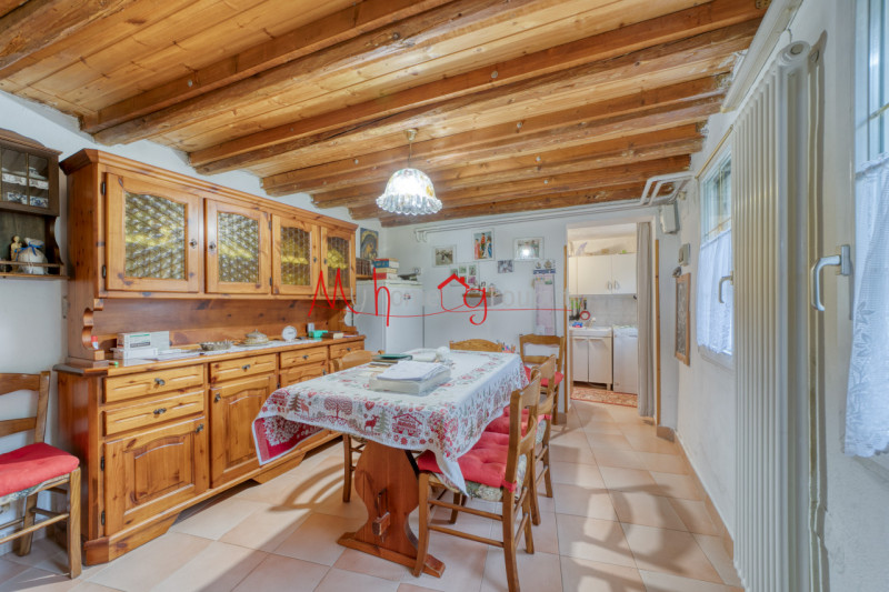 PALTANA: Porzione di Casa Accostata disposta su piano terra e primo composta di ingresso indipend...