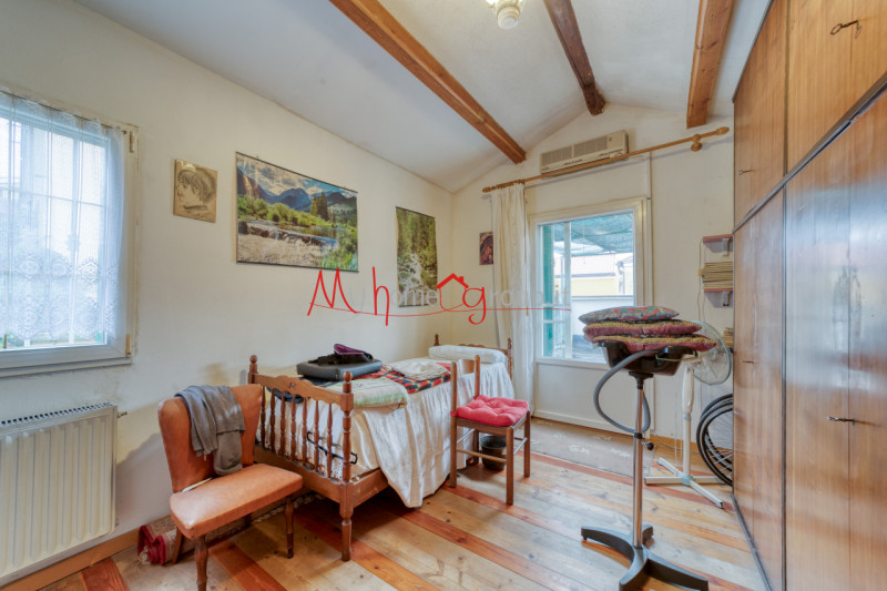 PALTANA: Porzione di Casa Accostata disposta su piano terra e primo composta di ingresso indipend...