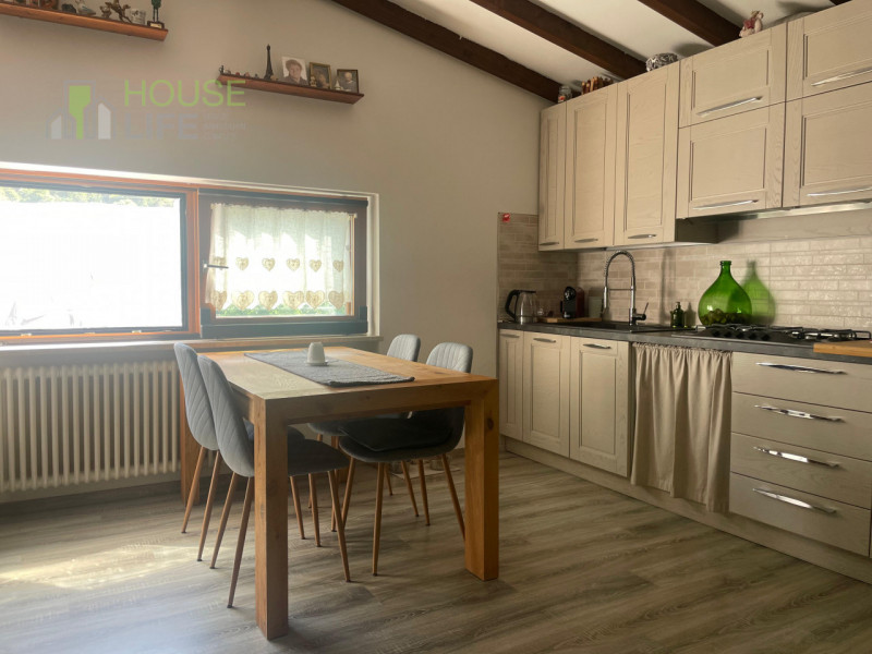 RECOARO TERME – In zona comoda a tutti i principali servizi, all’interno di un contesto tranquill...