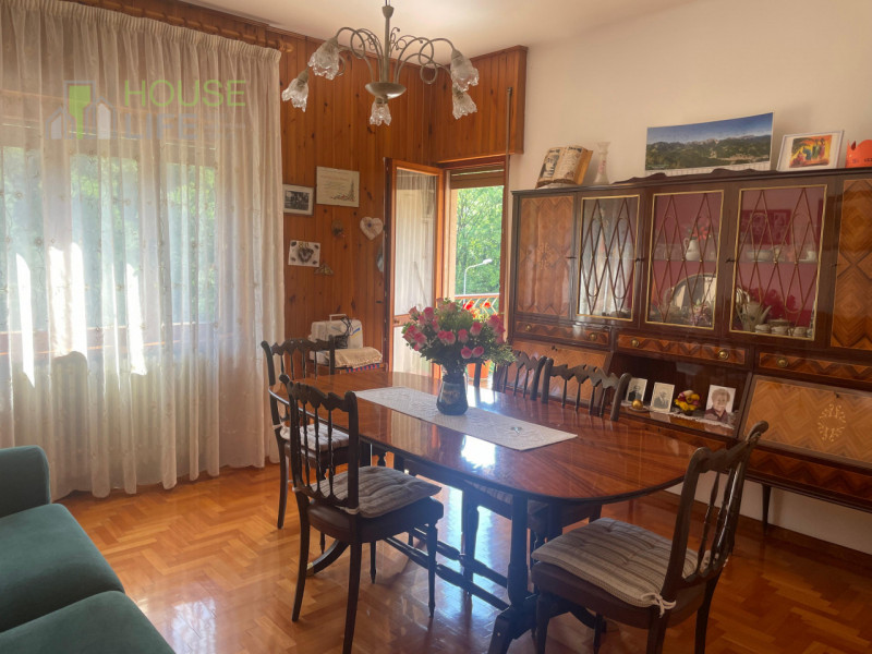 RECOARO TERME – In zona comoda a tutti i principali servizi, all’interno di un contesto tranquill...