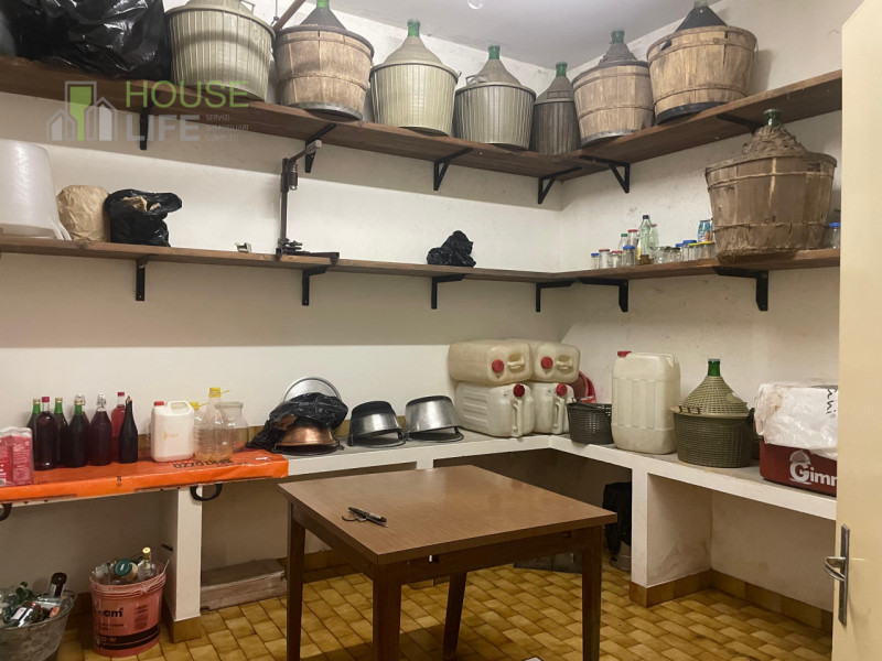 RECOARO TERME – In zona comoda a tutti i principali servizi, all’interno di un contesto tranquill...