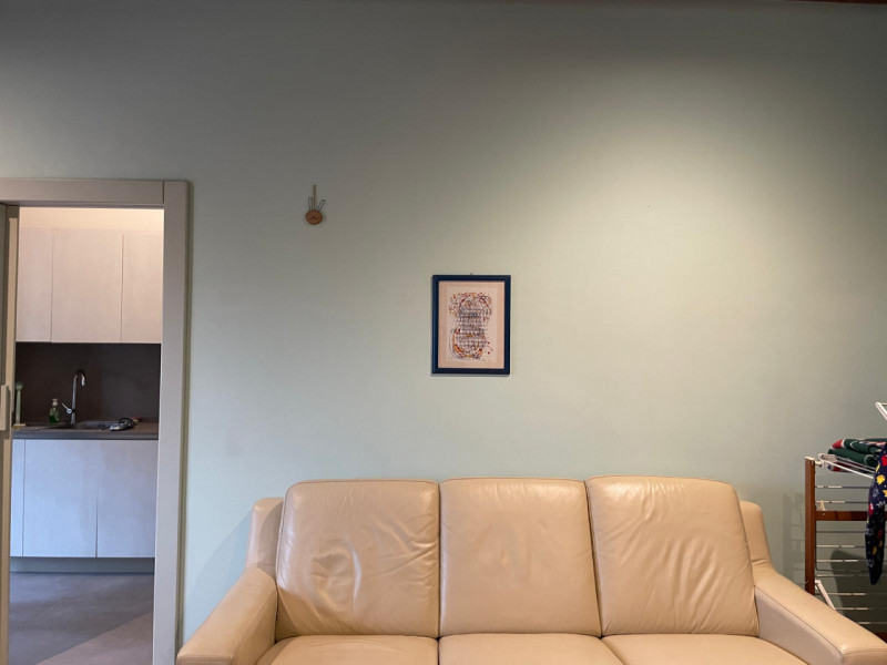 UBICAZIONE E CONTESTO
Grazioso trilocale situato nel cuore del centro storico, in posizione strat...