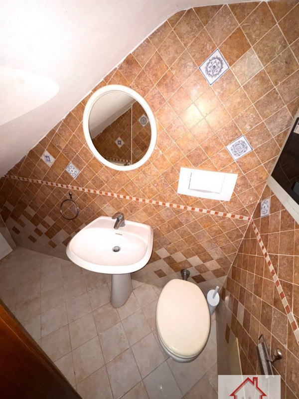 Rif: DB363
X INFO - Denis: 340. 254. 0785 
Proponiamo in vendita una splendida casa a schiera cen...