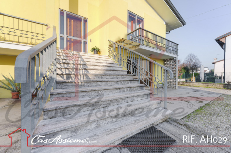 Rif. AH029
NOSTRA ESCLUSIVA
A pochi minuti dal centro di Castelfranco Veneto proponiamo in vendit...