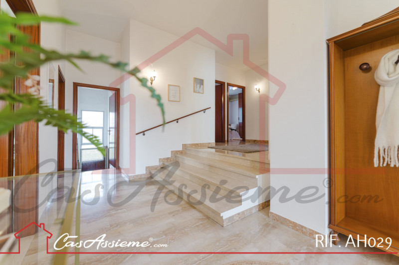 Rif. AH029
NOSTRA ESCLUSIVA
A pochi minuti dal centro di Castelfranco Veneto proponiamo in vendit...