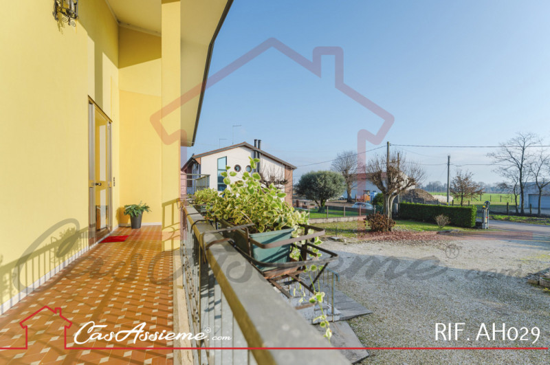 Rif. AH029
NOSTRA ESCLUSIVA
A pochi minuti dal centro di Castelfranco Veneto proponiamo in vendit...