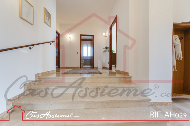 Rif. AH029
NOSTRA ESCLUSIVA
A pochi minuti dal centro di Castelfranco Veneto proponiamo in vendit...