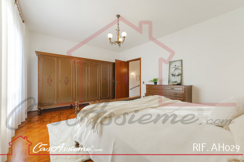 Rif. AH029
NOSTRA ESCLUSIVA
A pochi minuti dal centro di Castelfranco Veneto proponiamo in vendit...