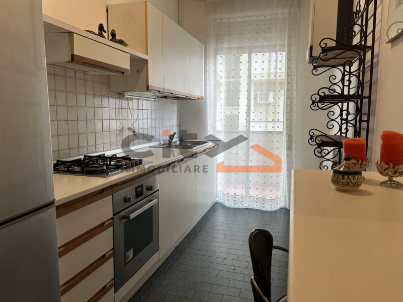 In Viale Venezia, in posizione comoda e strategica, a pochi minuti dal centro di Bassano del Grap...