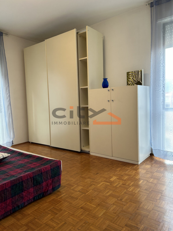 In Viale Venezia, in posizione comoda e strategica, a pochi minuti dal centro di Bassano del Grap...