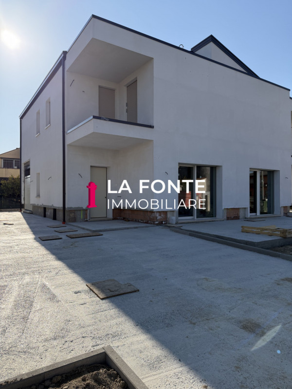 PERAROLO DI VIGONZA - BIFAMILIARE con Bonus Ristrutturazione. L’immobile, sviluppato su due livel...