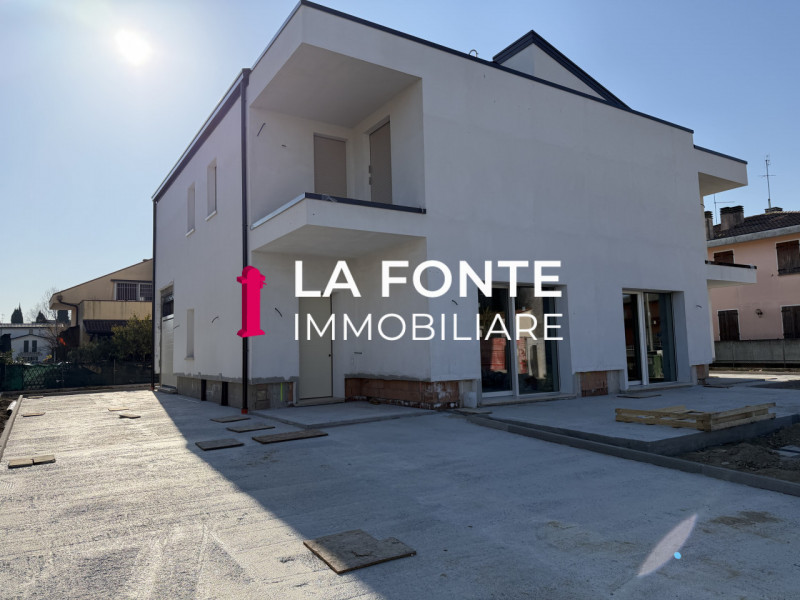 PERAROLO DI VIGONZA - BIFAMILIARE con Bonus Ristrutturazione. L’immobile, sviluppato su due livel...