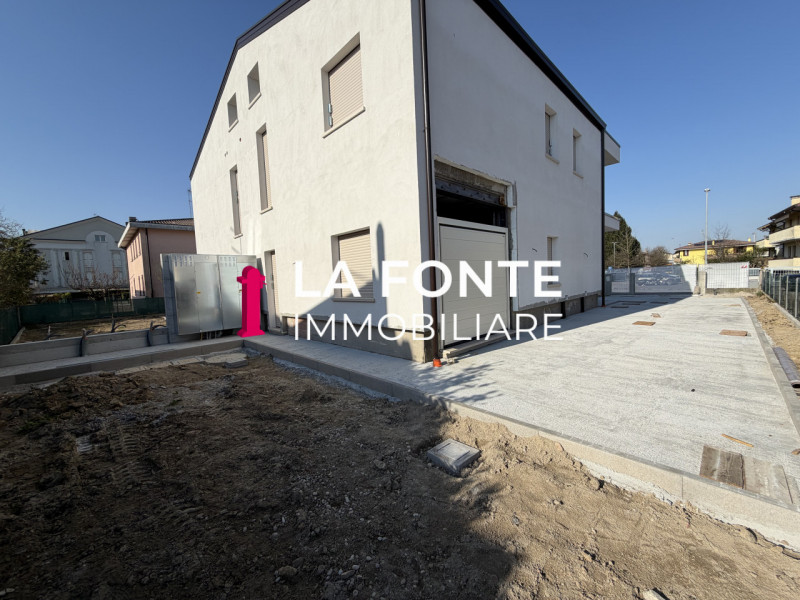 PERAROLO DI VIGONZA - BIFAMILIARE con Bonus Ristrutturazione. L’immobile, sviluppato su due livel...