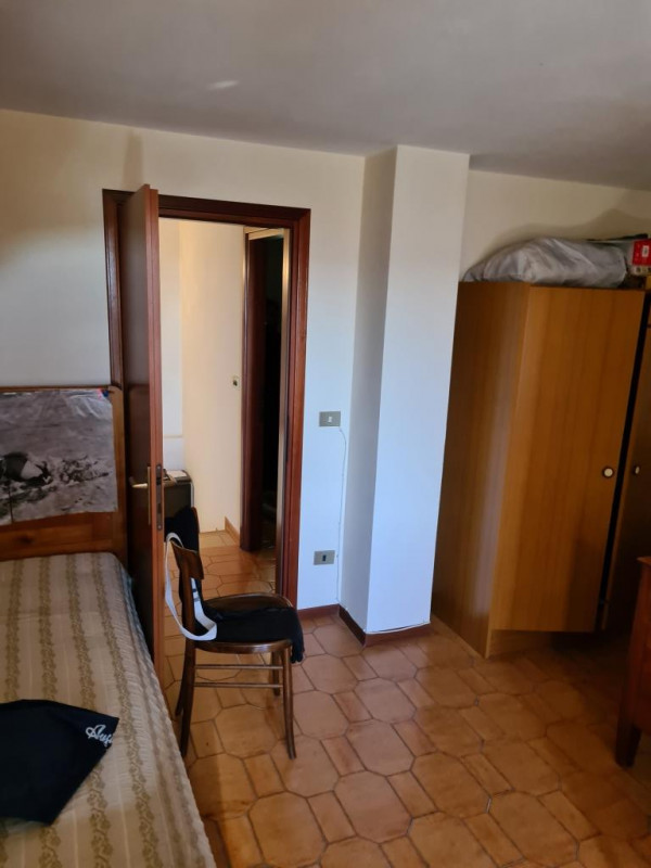 A.D.45

Vendesi all'asta 2 fabbricati in data 6 febbraio 2026

Edificio di tipo residenziale popo...