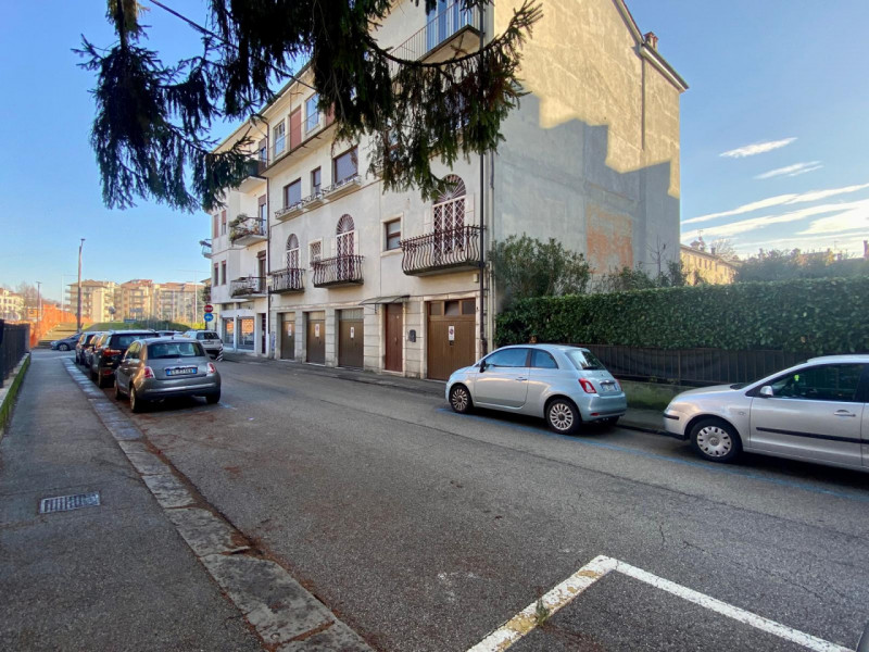 Sei alla ricerca di un rifugio a pochi passi dal centro storico di Vicenza?
Ti presentiamo la cas...