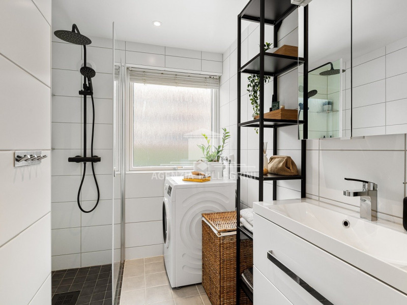 OSPEDALETTO,  proponiamo bicamere ristrutturato di circa 87  mq commerciali  al piano primo ed ul...