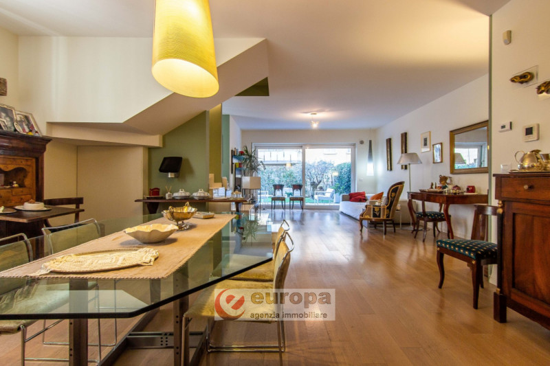 VICENZA semicentro, in zona "VILLA BERICA", a due passi da Corso Padova e chiesa Sant'Andrea, si ...