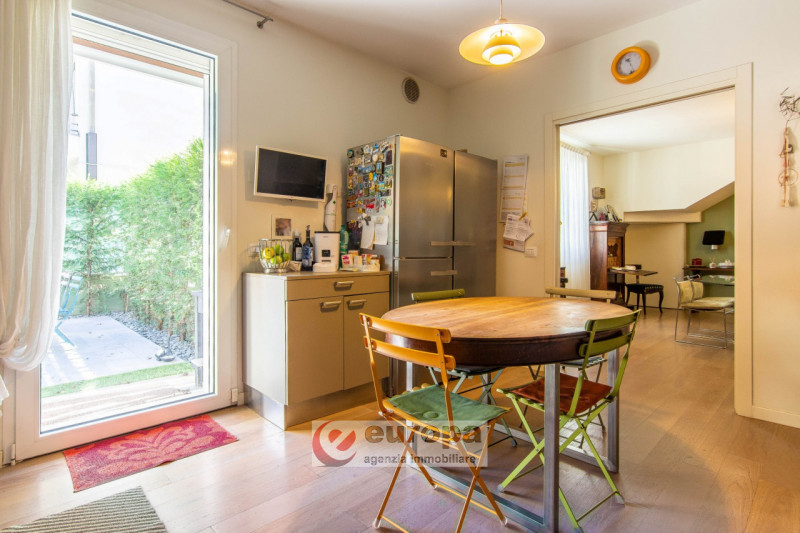 VICENZA semicentro, in zona "VILLA BERICA", a due passi da Corso Padova e chiesa Sant'Andrea, si ...