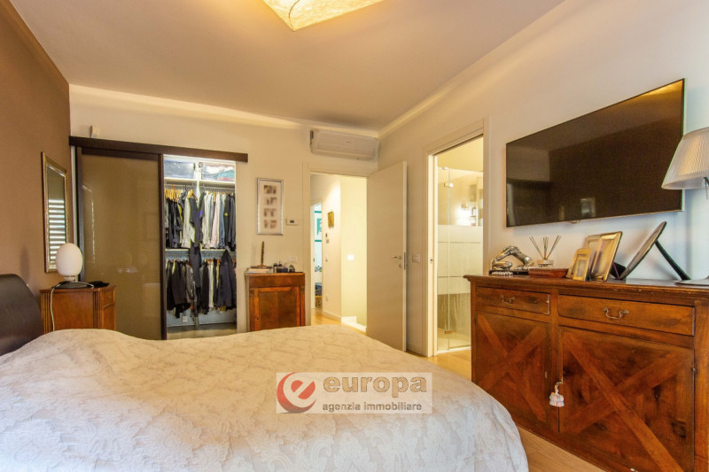 VICENZA semicentro, in zona "VILLA BERICA", a due passi da Corso Padova e chiesa Sant'Andrea, si ...