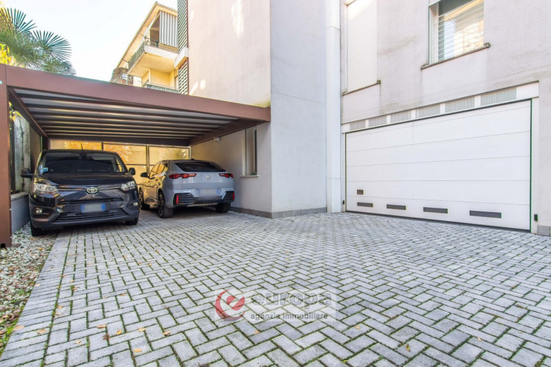 VICENZA semicentro, in zona "VILLA BERICA", a due passi da Corso Padova e chiesa Sant'Andrea, si ...