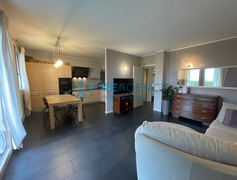 MONTEVIALE CENTRO

Stai cercando un APPARTAMENTO BICAMERE CON GIARDINO E GARAGE DOPPIO?
EURO 255....