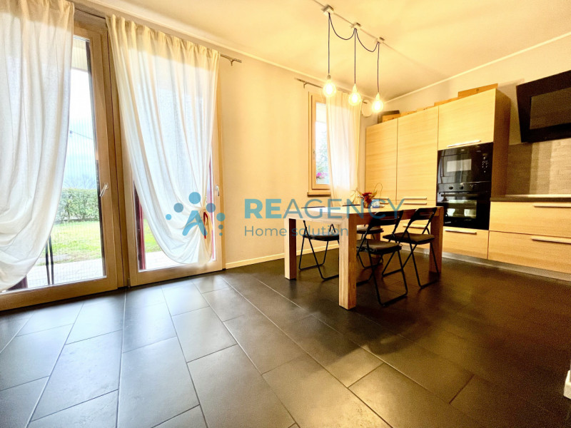 MONTEVIALE CENTRO

Stai cercando un APPARTAMENTO BICAMERE CON GIARDINO E GARAGE DOPPIO?
EURO 255....