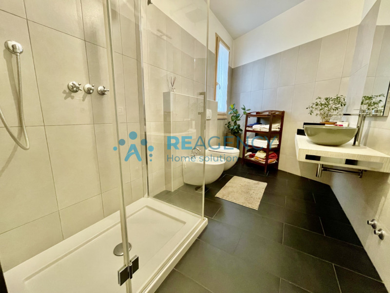 MONTEVIALE CENTRO

Stai cercando un APPARTAMENTO BICAMERE CON GIARDINO E GARAGE DOPPIO?
EURO 255....