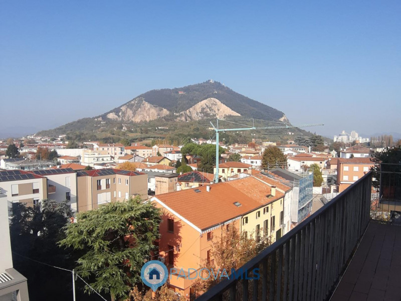 Immobile in esclusiva al Gruppo Padova MLS
A MONSELICE PROPONIAMO OTTIMA OPPORTUNITA' DI INVESTIM...