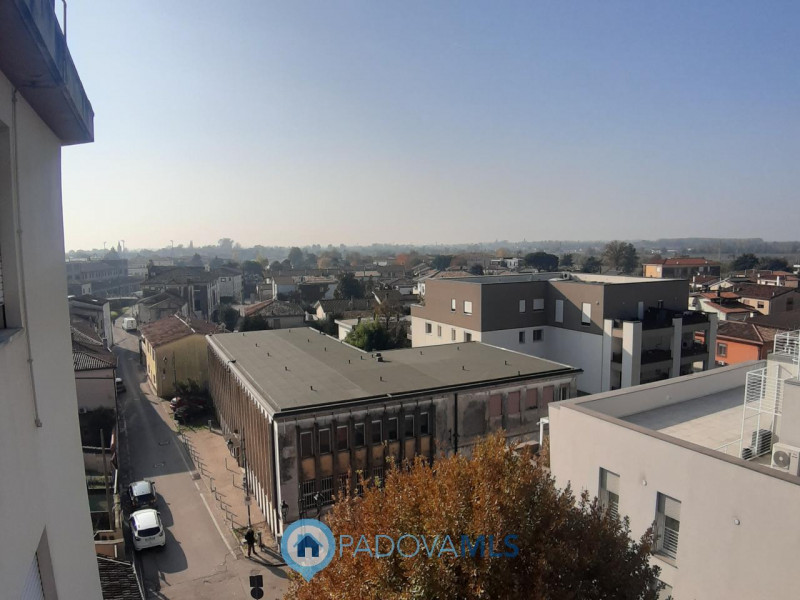 Immobile in esclusiva al Gruppo Padova MLS
A MONSELICE PROPONIAMO OTTIMA OPPORTUNITA' DI INVESTIM...
