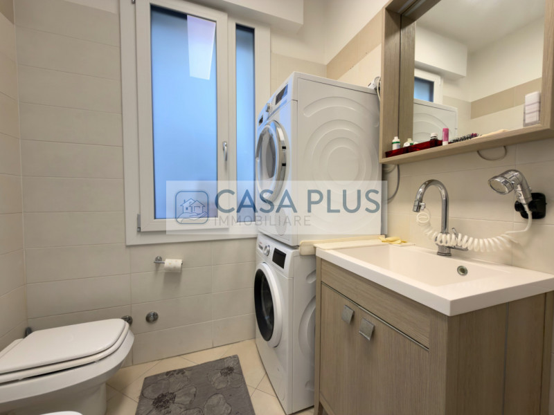 Jesolo, piazza Aurora, a 200 metri dal mare, in un contesto intimo e riservato composto da sole d...