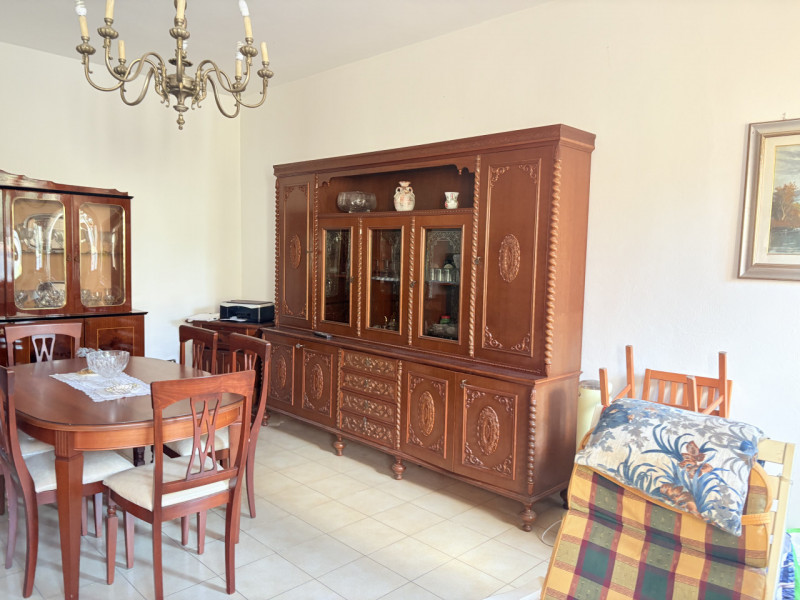 Se desideri vivere in un contesto affascinante e ricco di storia, questa abitazione accostata nel...