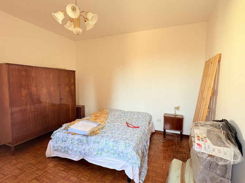 Se desideri vivere in un contesto affascinante e ricco di storia, questa abitazione accostata nel...