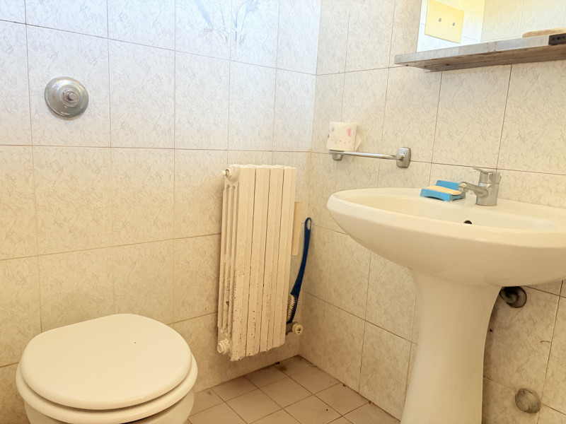 Se desideri vivere in un contesto affascinante e ricco di storia, questa abitazione accostata nel...