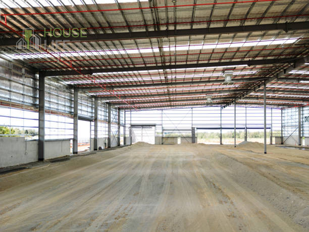 ALTO VICENTINO: Affittasi CAPANNONE industriale di 6800 mq circa, H. 10 mt, ampia area esterna pr...