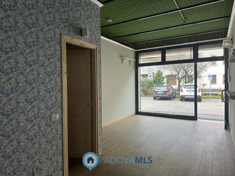 Immobile in esclusiva al Gruppo Padova MLS
In una posizione strategica, nel centro pulsante di Me...