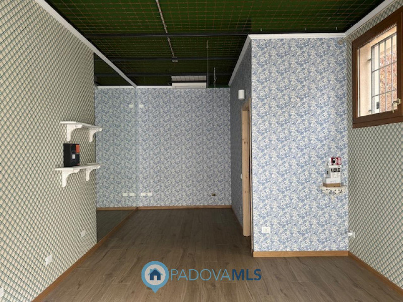 Immobile in esclusiva al Gruppo Padova MLS
In una posizione strategica, nel centro pulsante di Me...