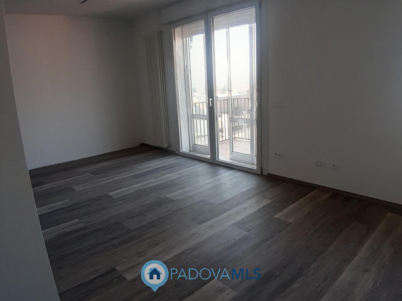 Immobile in esclusiva al Gruppo Padova MLS
A MONSELICE PROPONIAMO OTTIMA OPPORTUNITA' DI INVESTIM...