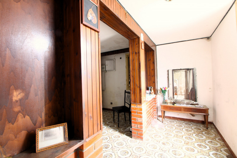 VILLA ESTENSE: proponiamo in vendita un affascinante rustico di 340 mq ca, e distribuito su più l...