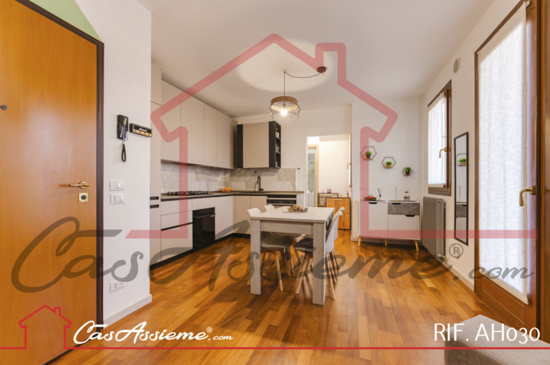 Rif. AH030
Nostra ESCLUSIVA! In posizione strategica a Castione di Loria, comoda ai principali co...