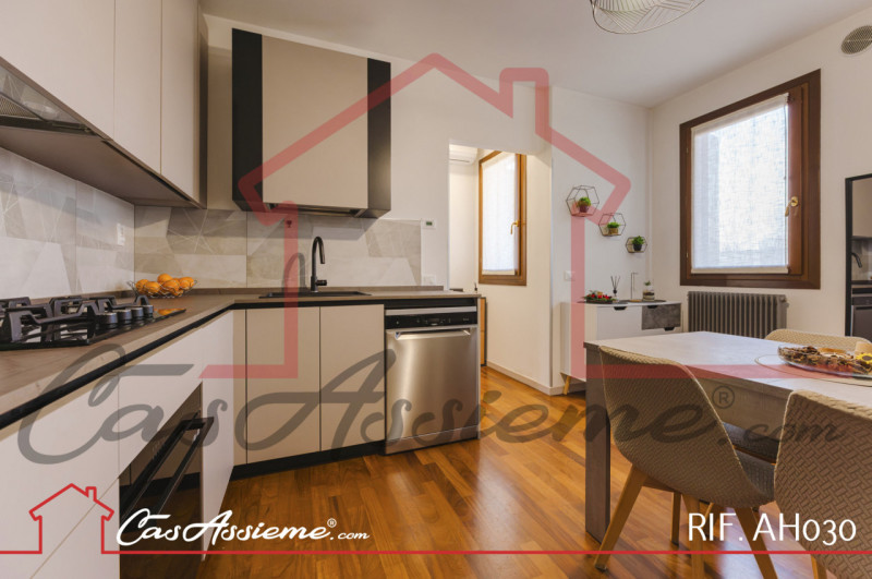 Rif. AH030
Nostra ESCLUSIVA! In posizione strategica a Castione di Loria, comoda ai principali co...