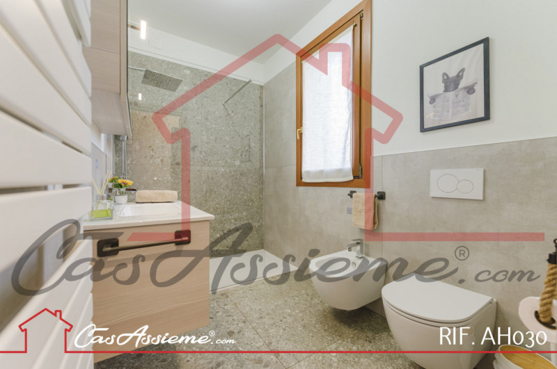 Rif. AH030
Nostra ESCLUSIVA! In posizione strategica a Castione di Loria, comoda ai principali co...