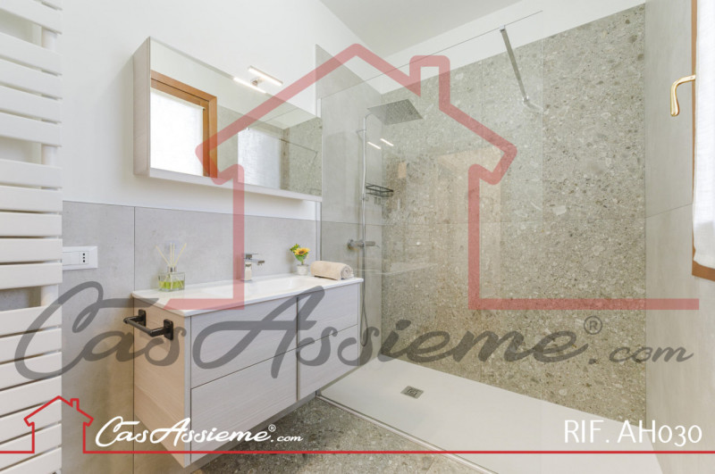 Rif. AH030
Nostra ESCLUSIVA! In posizione strategica a Castione di Loria, comoda ai principali co...