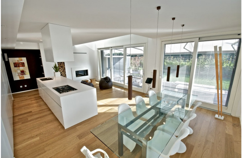 Padova zona Padova2000 Nicoletta Dardilli di AD Casa Padova propone in vendita moderna villa a sc...