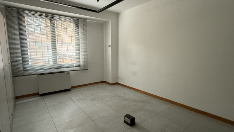 Quartiere FORCELLINI locale commerciale fronte strada.

- Facilmente adattabile alle esigenze di ...